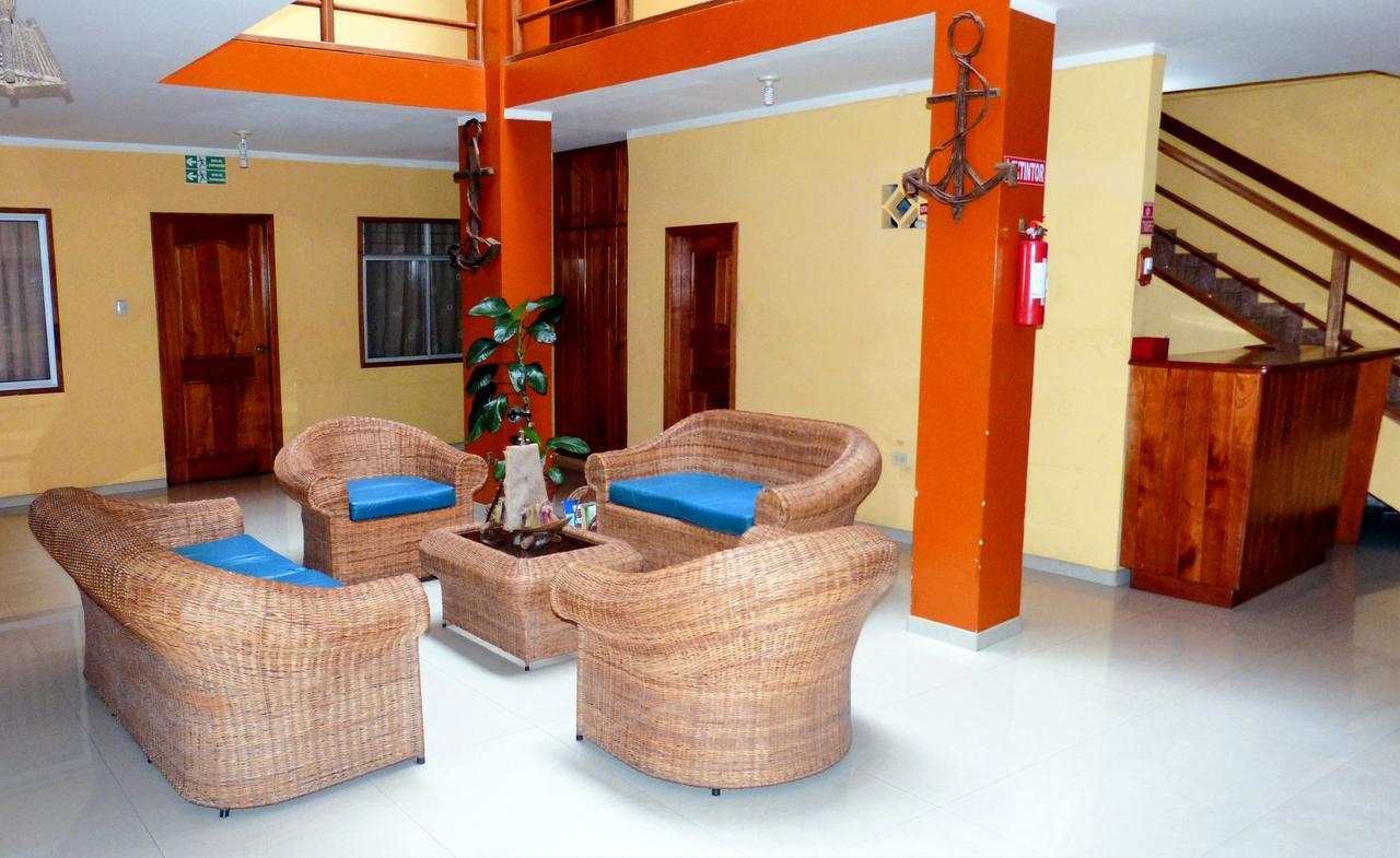 Hostal Leon Dormido 푸에르토 바케리조 모레노 외부 사진